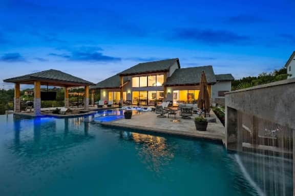 Private Resort | Pool, Grotto, and Spa - Image 4