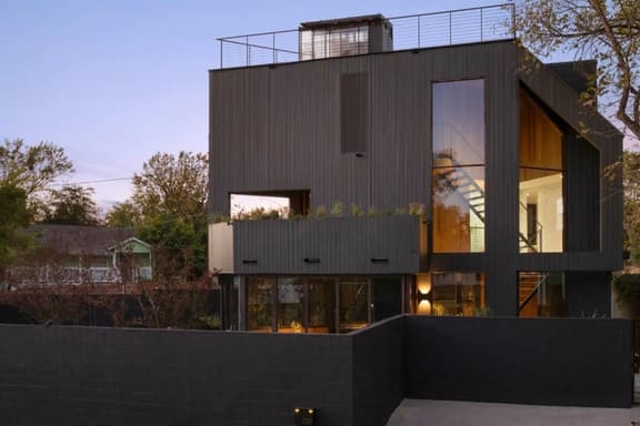 The Triangle house | Austin’s Architectural Gem - Image 1