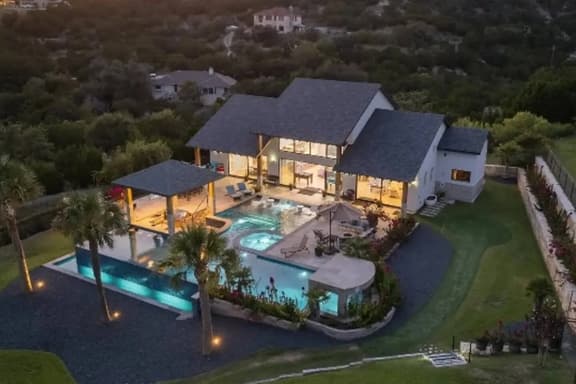 Private Resort | Pool, Grotto, and Spa - Image 1
